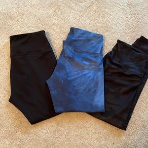 Women’s Old Navy Active leggings. 3 pair (black, blue tie-dye & black camo)